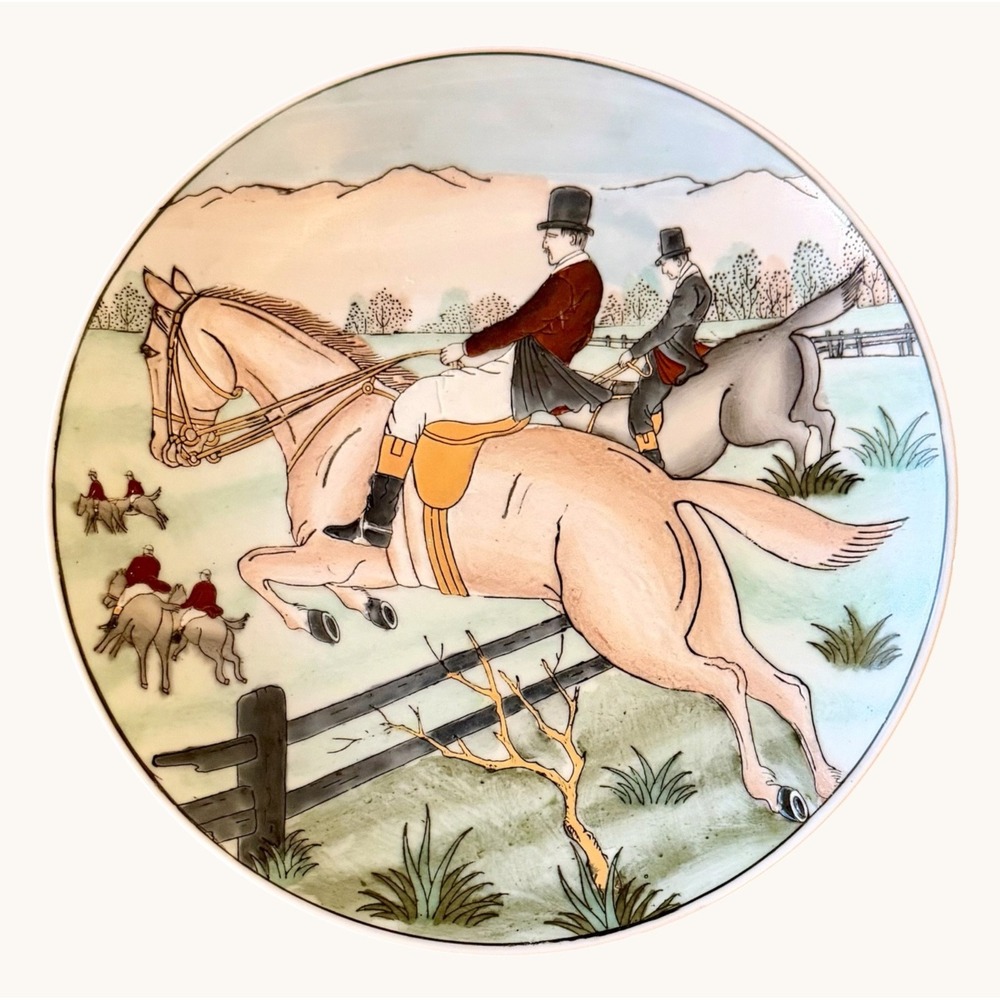 Vintage Fox Hunting Plate- 8.5"- Porcelain- Equestrian- Decorative